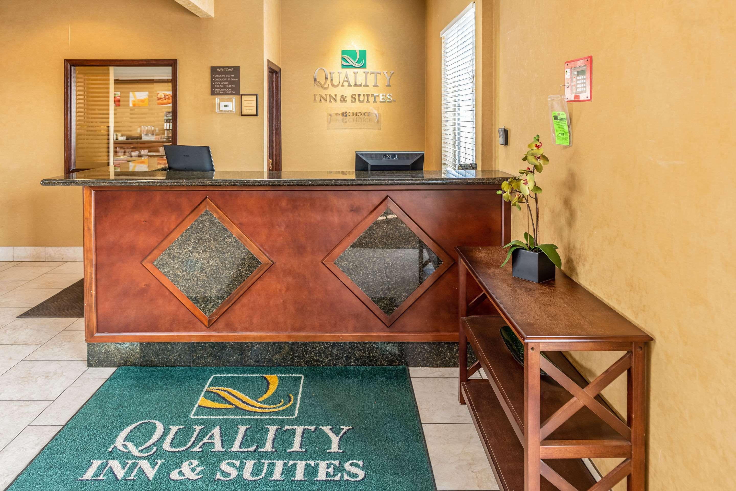 Quality Inn & Suites Seville Eksteriør bilde