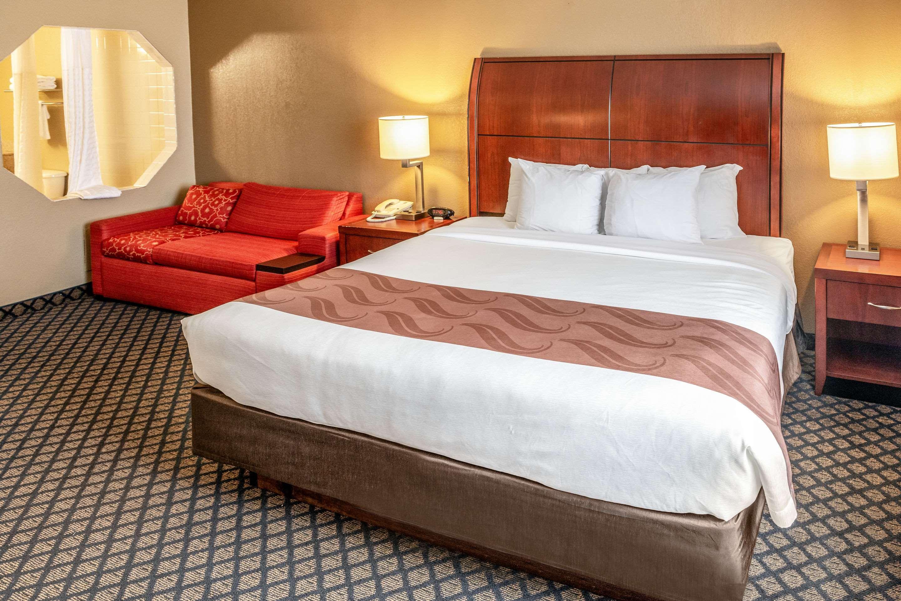 Quality Inn & Suites Seville Eksteriør bilde
