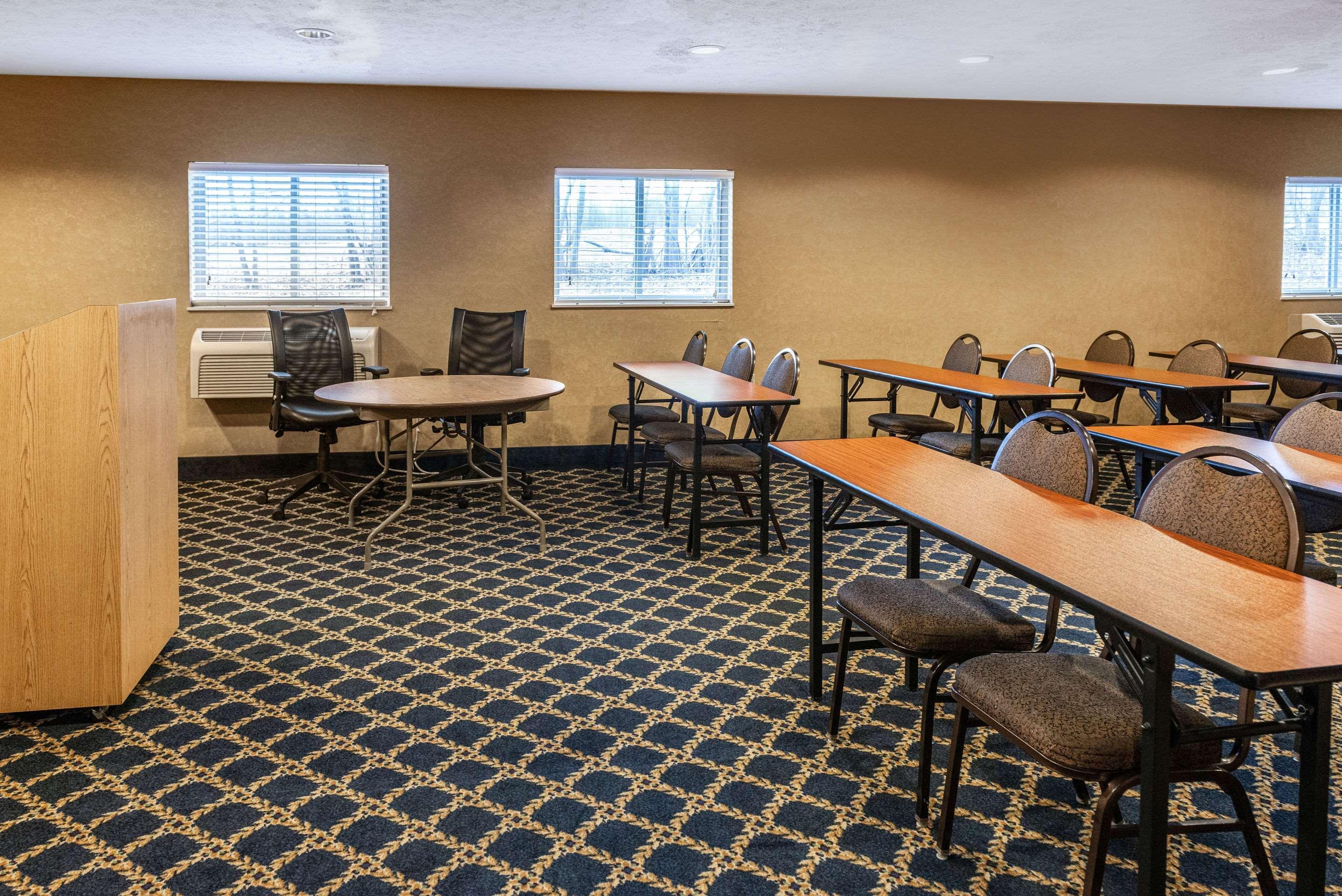 Quality Inn & Suites Seville Eksteriør bilde