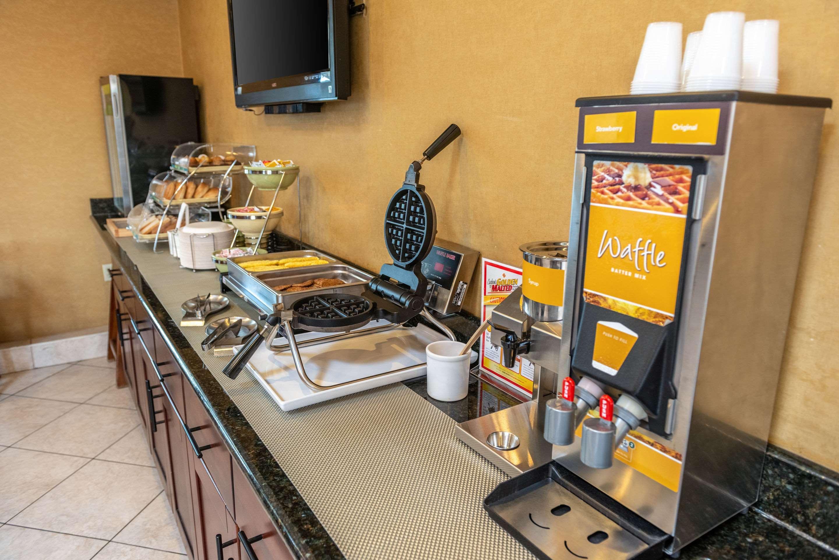 Quality Inn & Suites Seville Eksteriør bilde